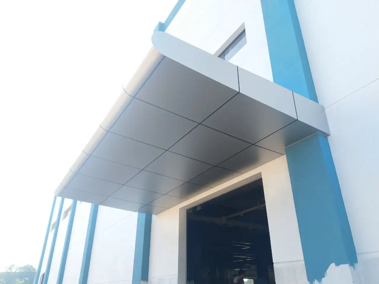 Thi Công Ốp Alu Mặt Tiền Sang Trọng & Hiện Đại