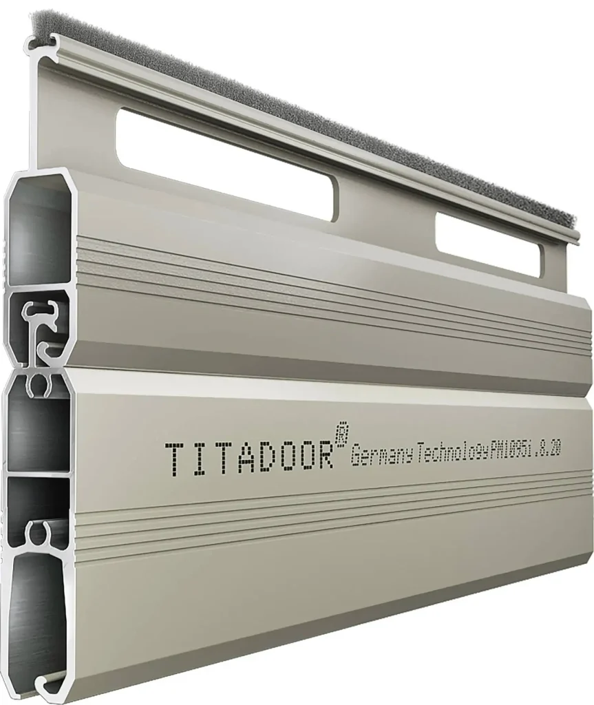 Cửa Cuốn Đức Khe Thoáng Titadoor PM1095i
