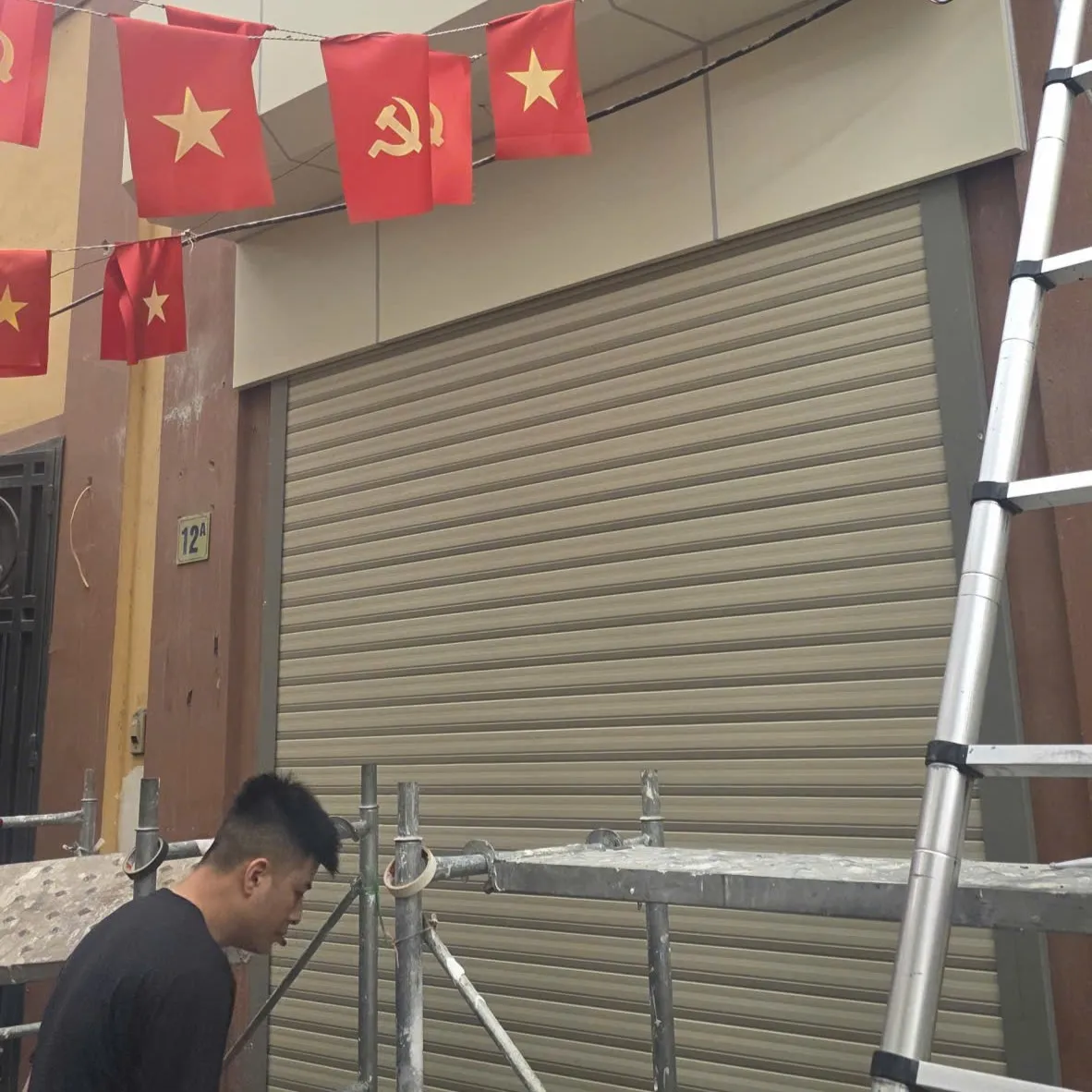 Lắp Đặt Cửa Cuốn Tại Cầu Giấy Uy Tín – Thi Công Nhanh, Giá Tốt